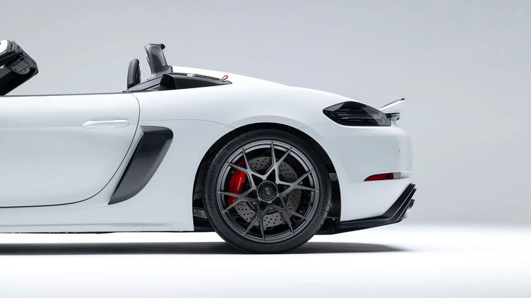 Porsche 718 Spyder RS