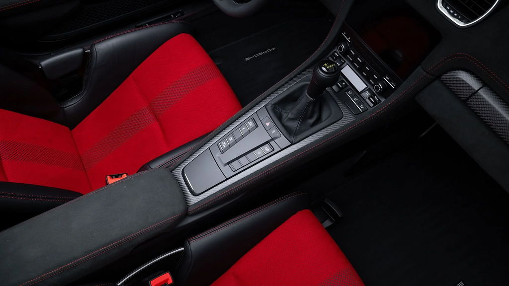 Porsche 718 Spyder RS