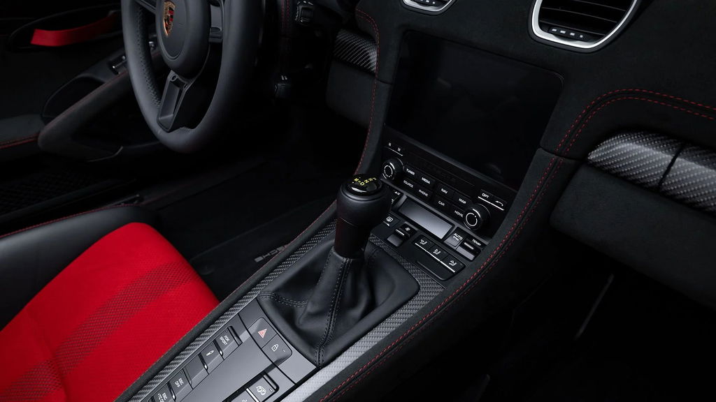 Porsche 718 Spyder RS