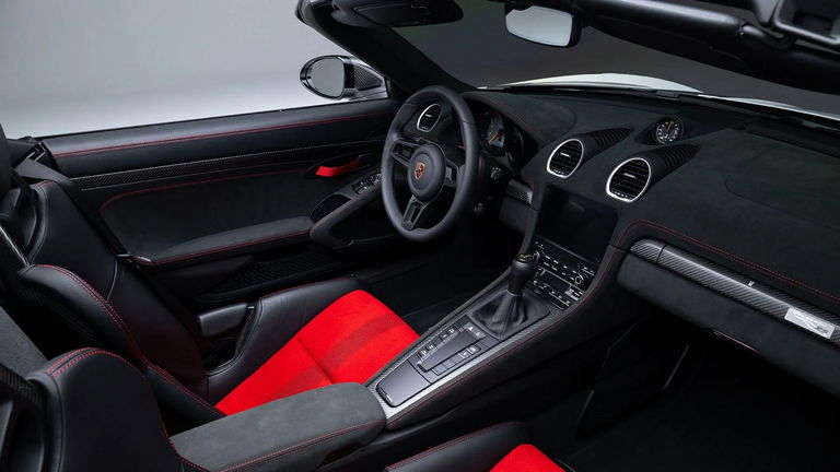 Porsche 718 Spyder RS