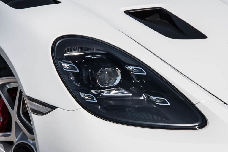 Porsche 718 Spyder RS