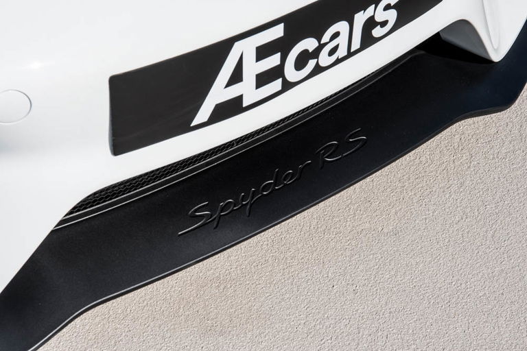 Porsche 718 Spyder RS