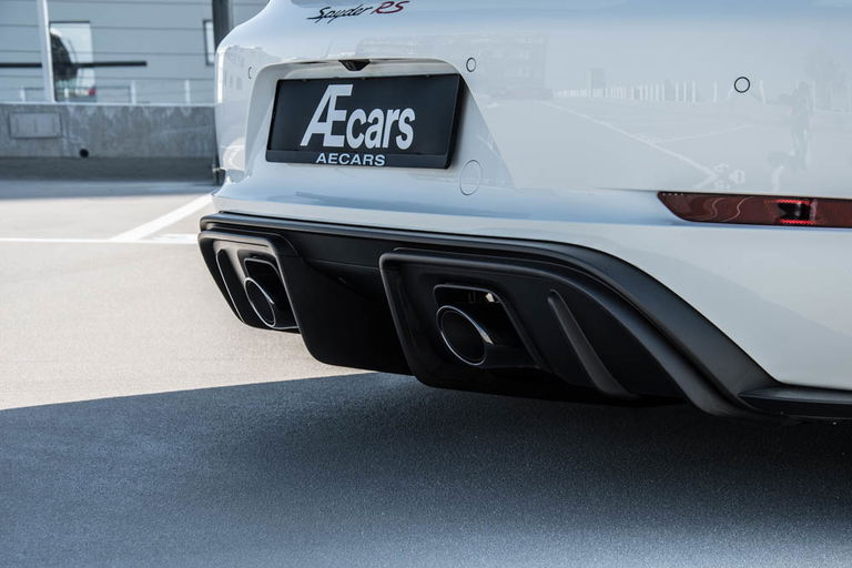 Porsche 718 Spyder RS