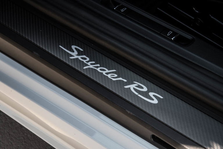 Porsche 718 Spyder RS