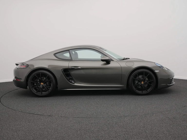Porsche 718 Cayman