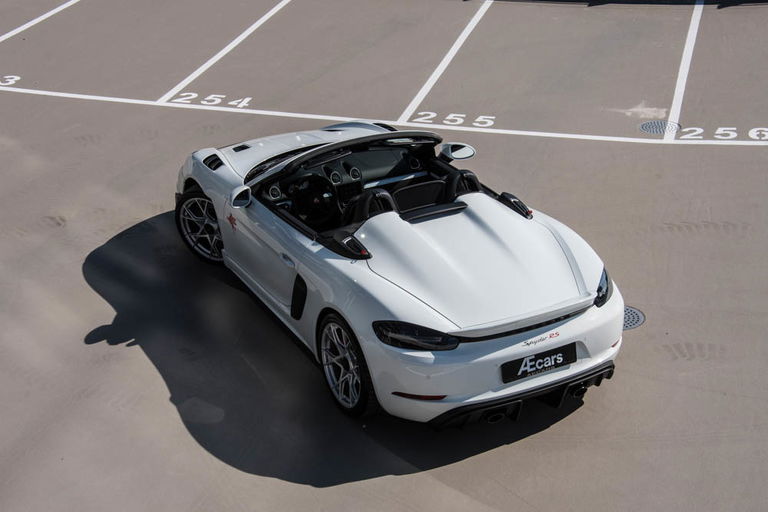 Porsche 718 Spyder RS