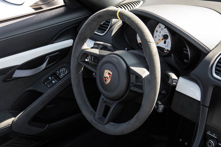 Porsche 718 Spyder RS