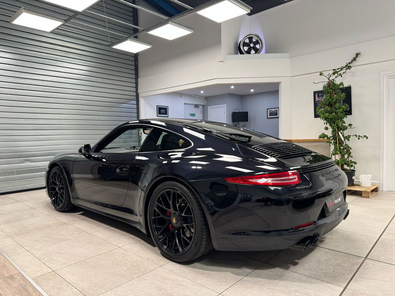 Porsche 991 Carrera GTS