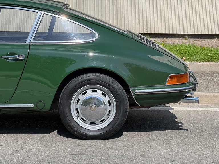 Porsche 911 E