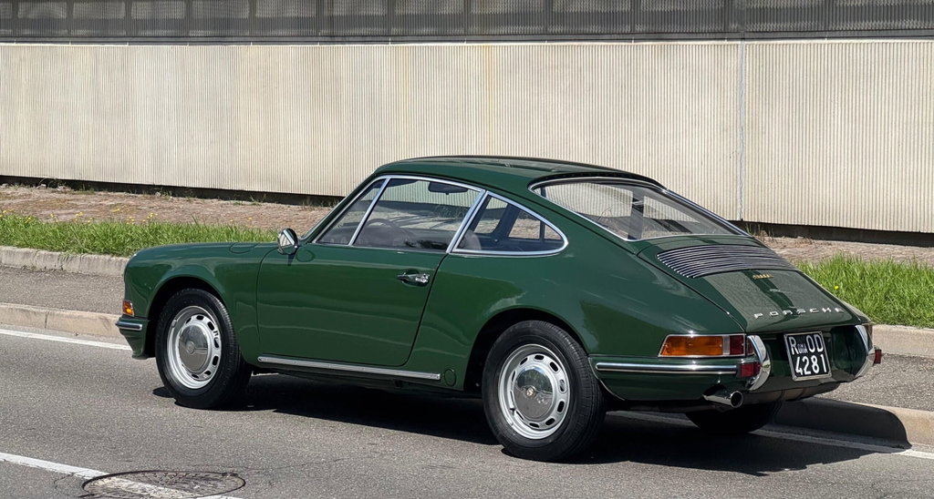 Porsche 911 E