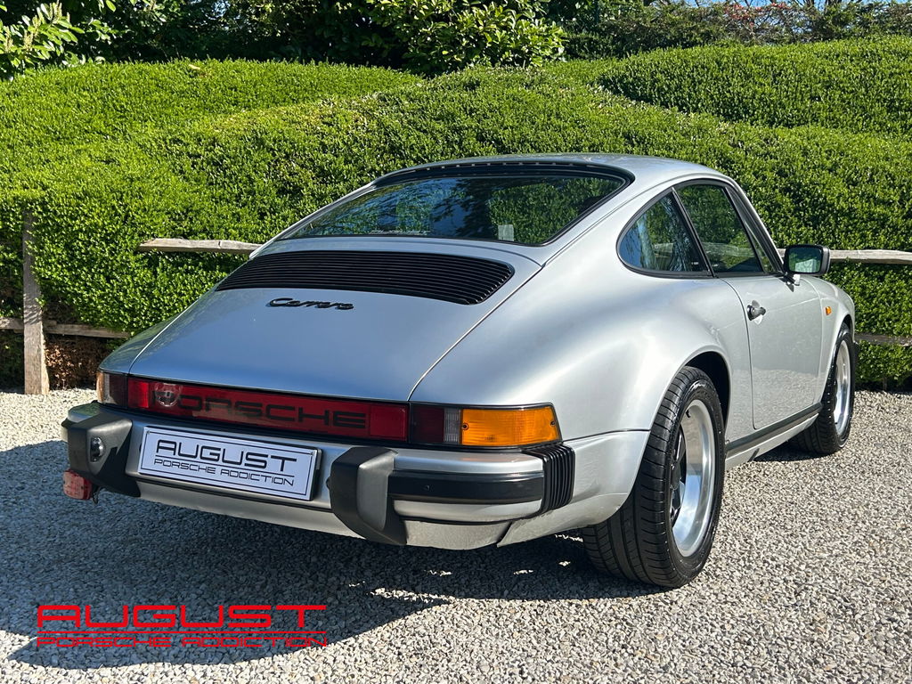 Porsche 911 Carrera 3.2