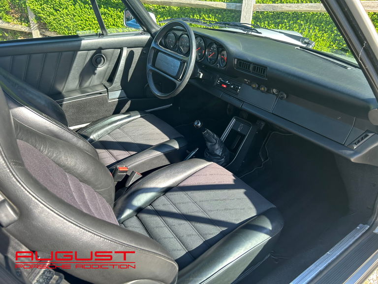 Porsche 911 Carrera 3.2