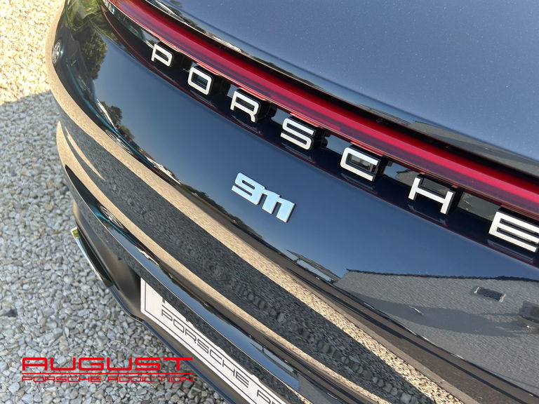 Porsche 992 Belgian Legend Edition