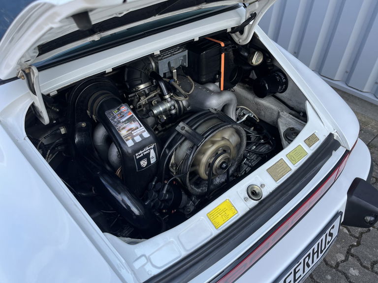 Porsche 911 Carrera 3.2