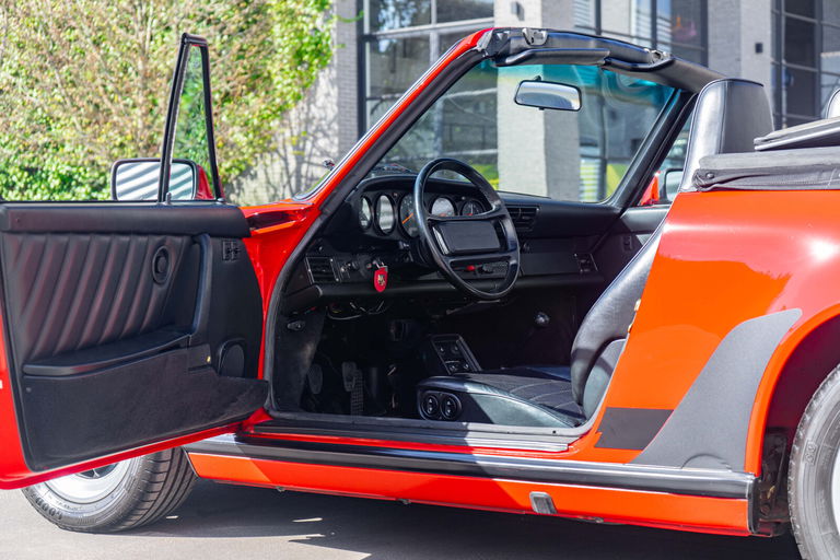 Porsche 911 Carrera 3.2 (US)