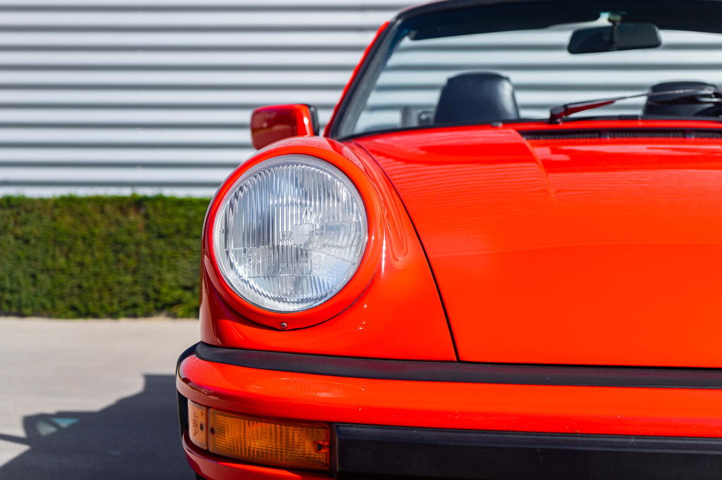 Porsche 911 Carrera 3.2 (US)