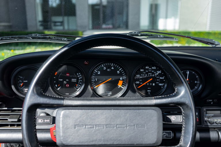 Porsche 911 Carrera 3.2 (US)