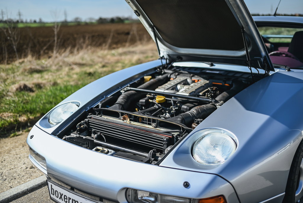 Porsche 928 GTS
