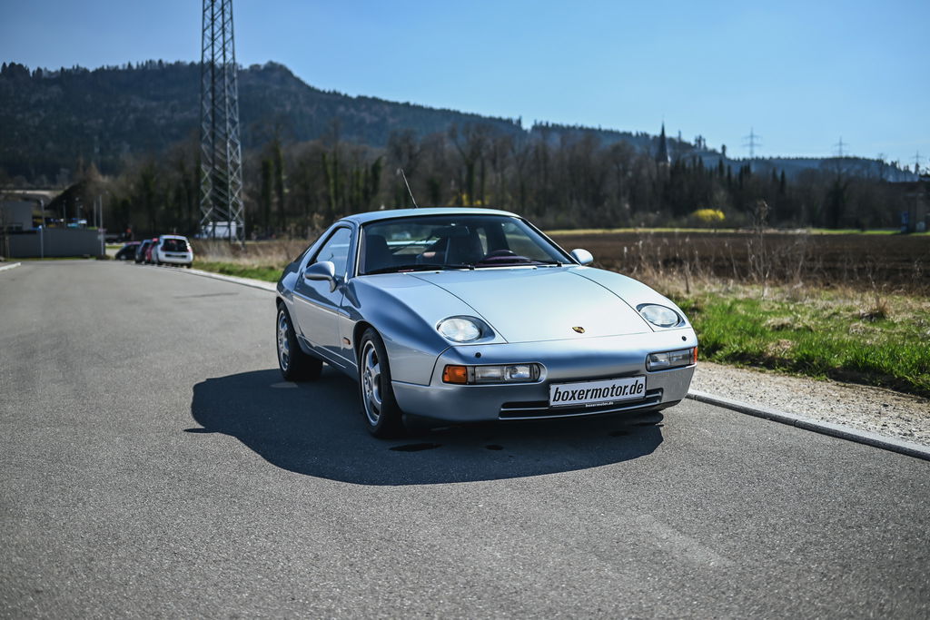 Porsche 928 GTS