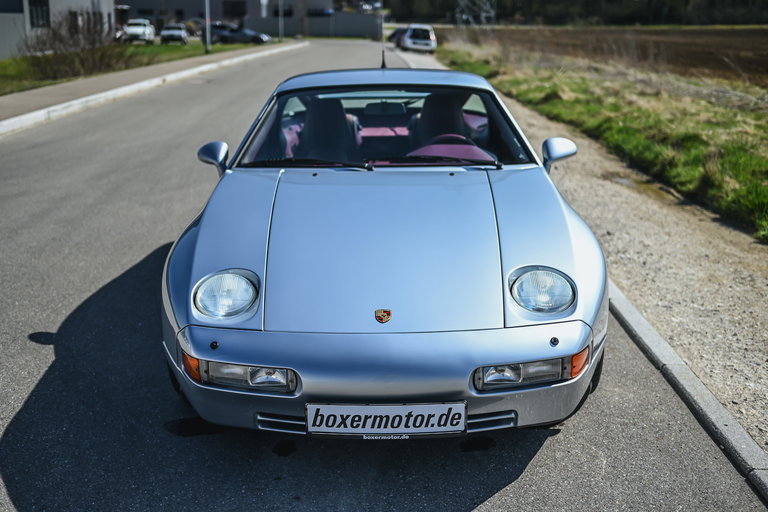 Porsche 928 GTS