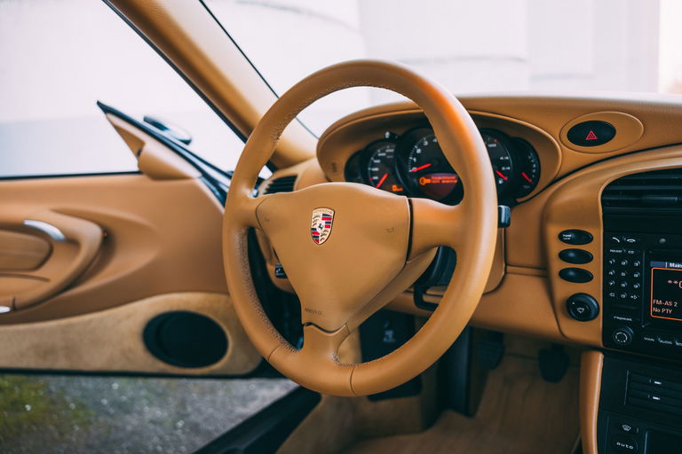 Treasure hunter Stefan Rusam found two museum-worthy 996s