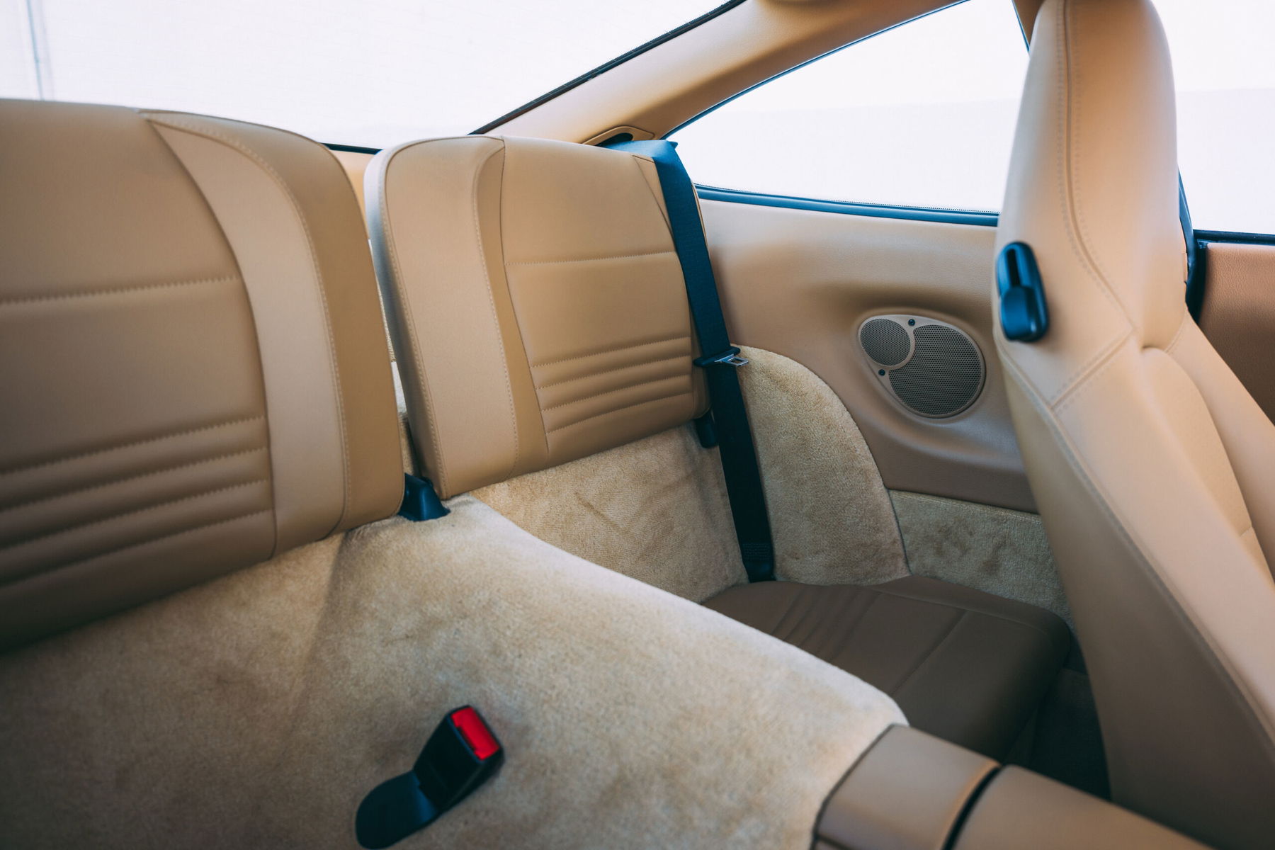 Porsche 996.2 Carrera Interior Savannah Beige