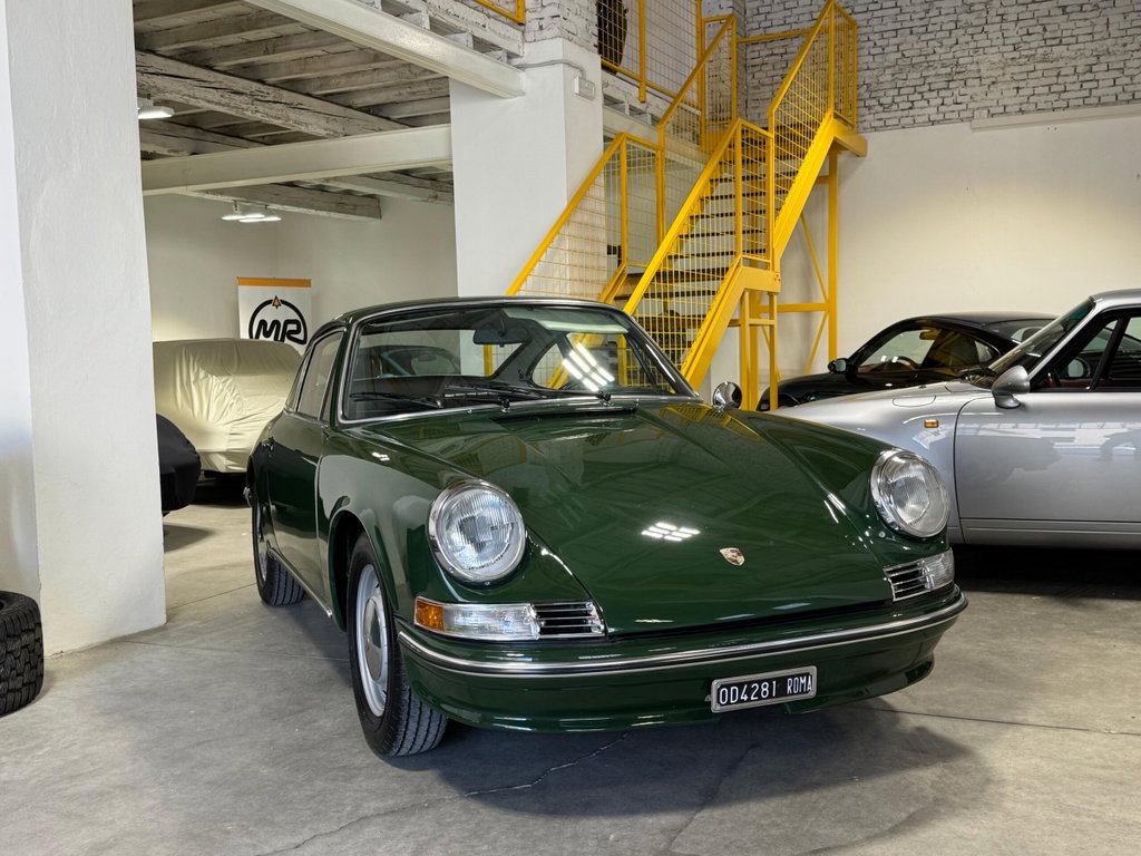 Porsche 911 E
