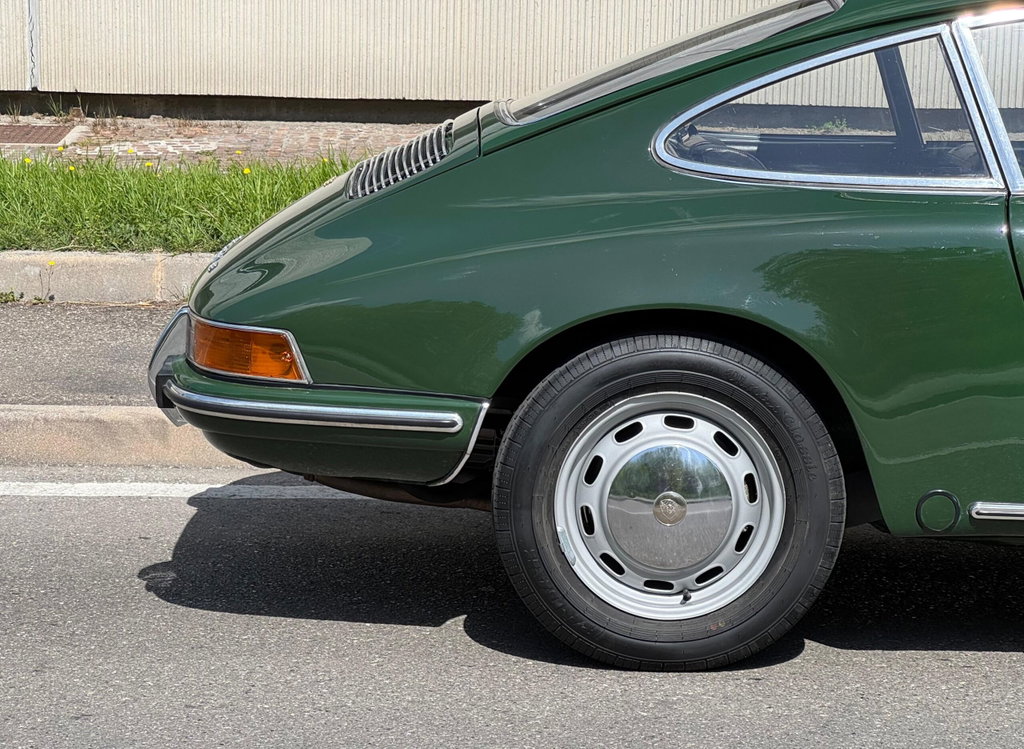 Porsche 911 E