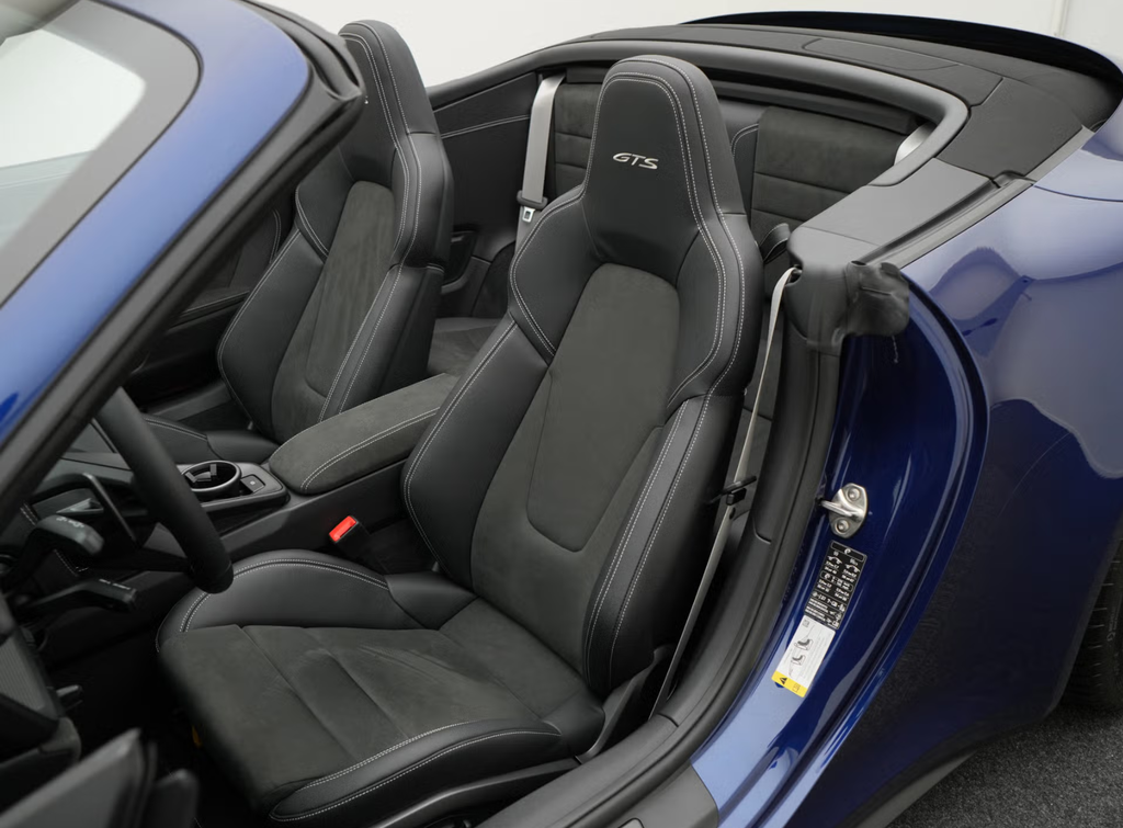 Porsche 992 Carrera GTS