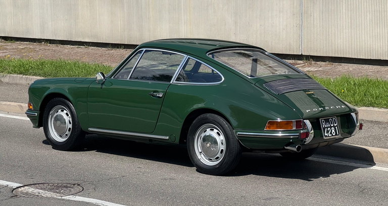 Porsche 911 E