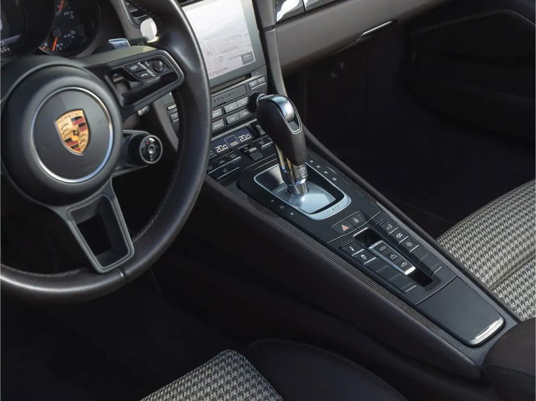 Porsche 991.2 Carrera GTS