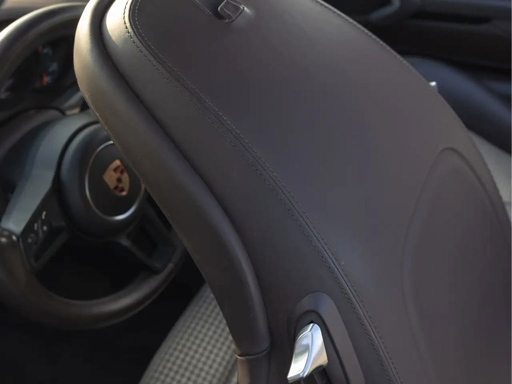 Porsche 991.2 Carrera GTS