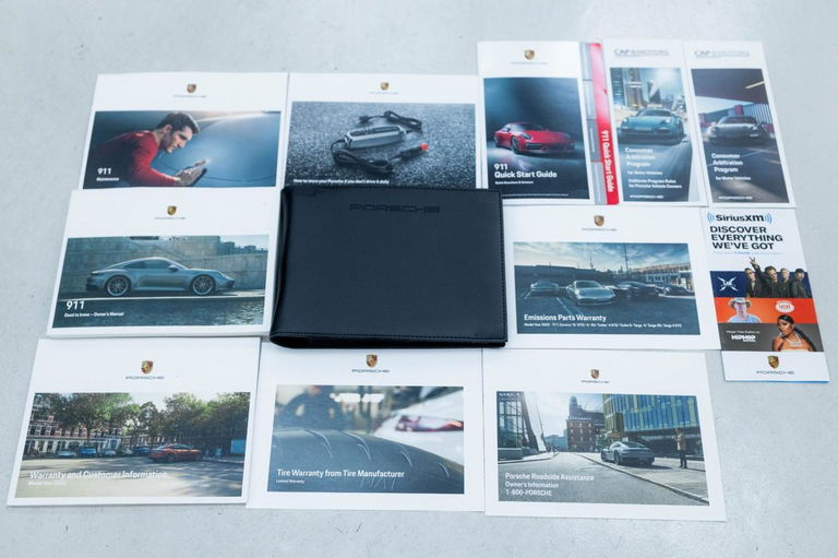 Porsche 992 Carrera 4S