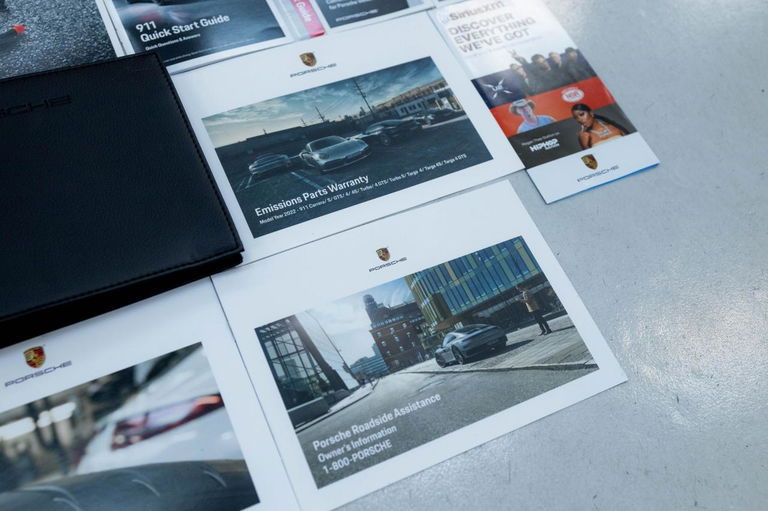 Porsche 992 Carrera 4S