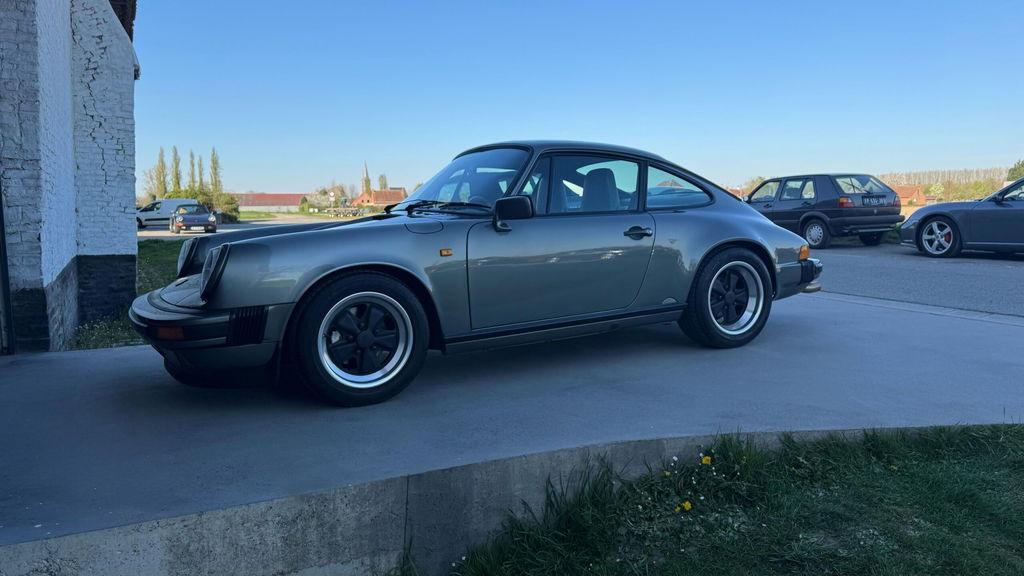 Porsche 911 Carrera 3.2