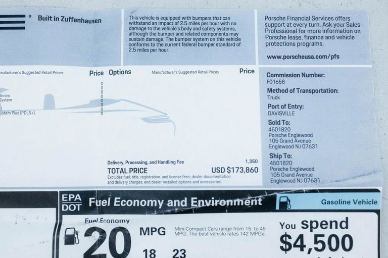 Porsche 992 Carrera 4S