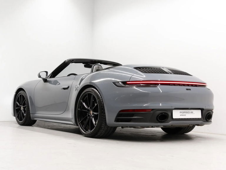 Porsche 992 Carrera
