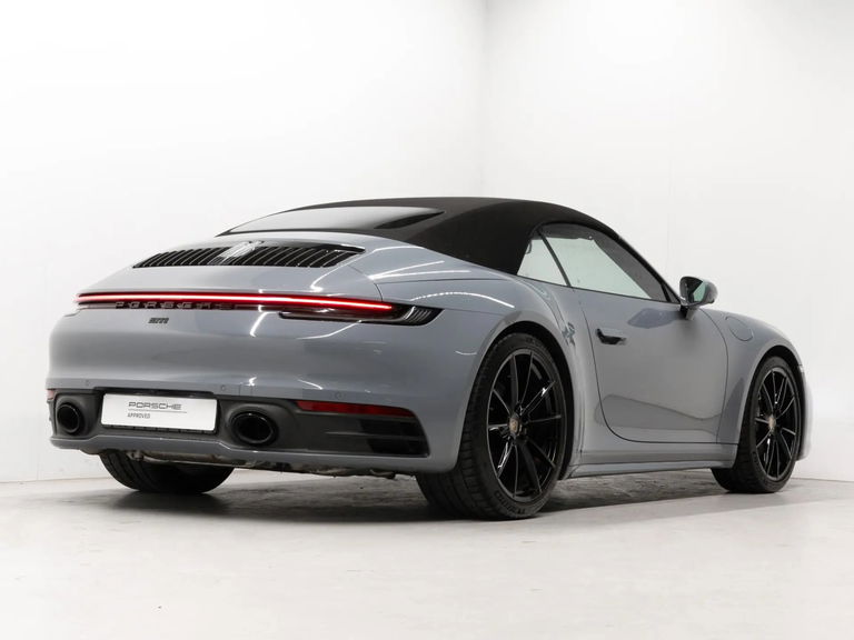Porsche 992 Carrera