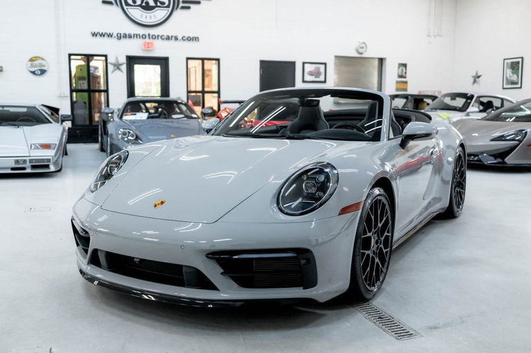 Porsche 992 Carrera 4S