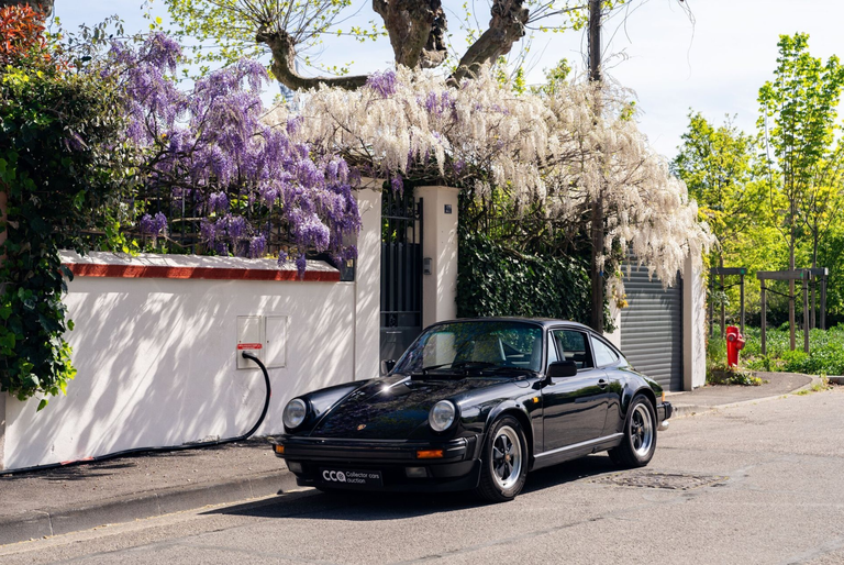 Porsche 911 Carrera 3.2