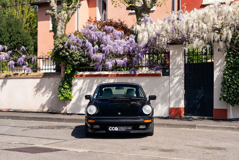 Porsche 911 Carrera 3.2