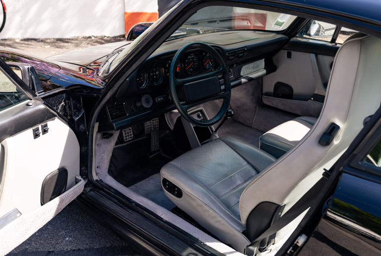 Porsche 911 Carrera 3.2