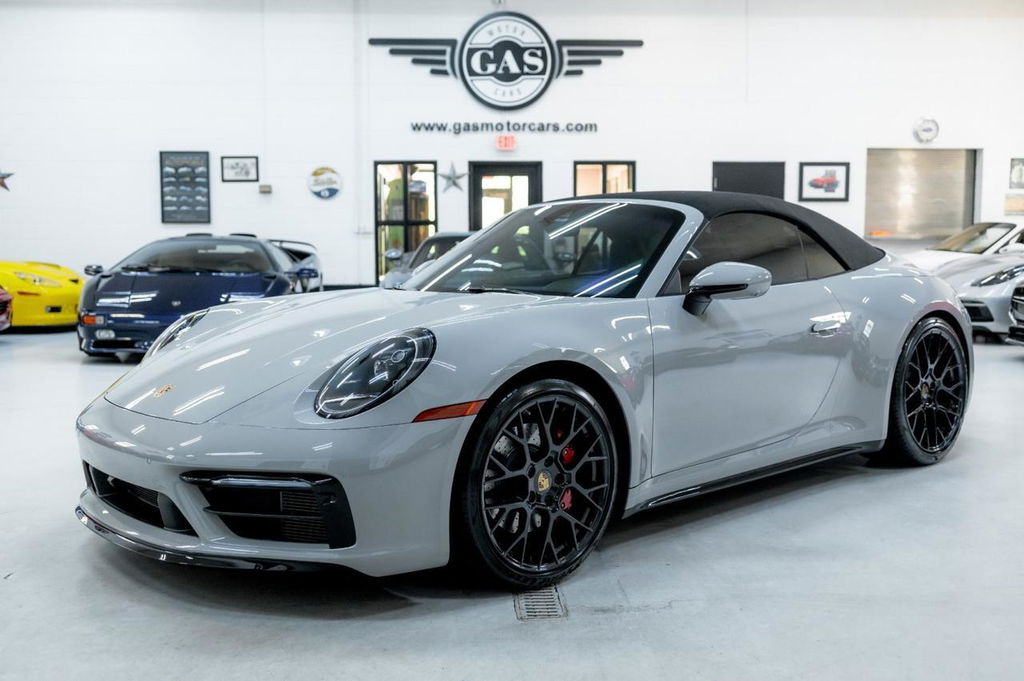 Porsche 992 Carrera 4S