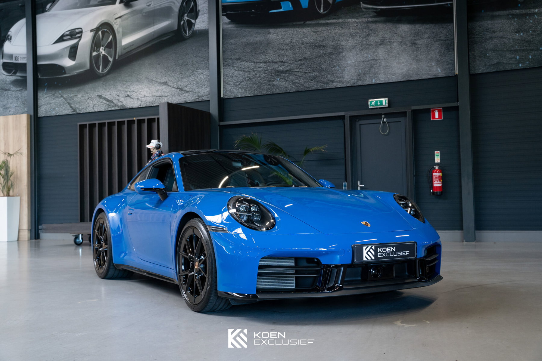 Porsche 992.2 Carrera 2024 - elferspot.com - Marketplace for