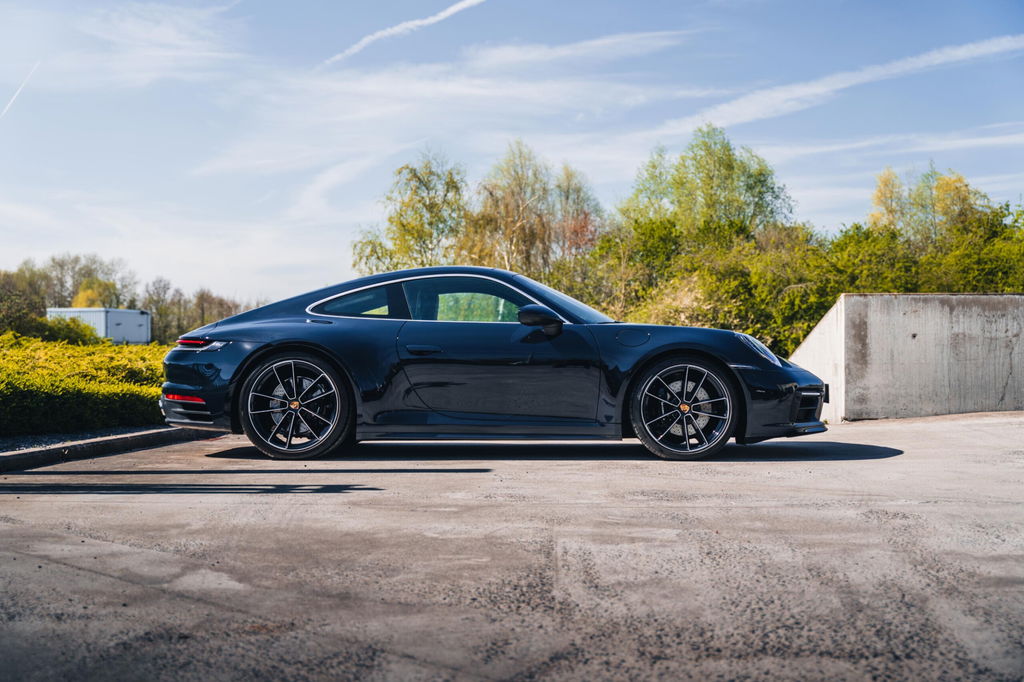Porsche 992 Belgian Legend Edition