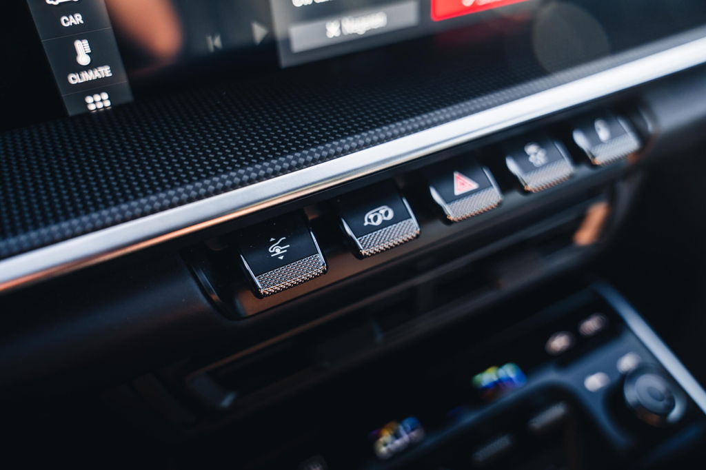 Porsche 992 Belgian Legend Edition