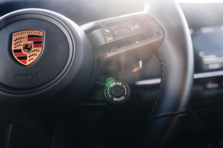 Porsche 992 Belgian Legend Edition