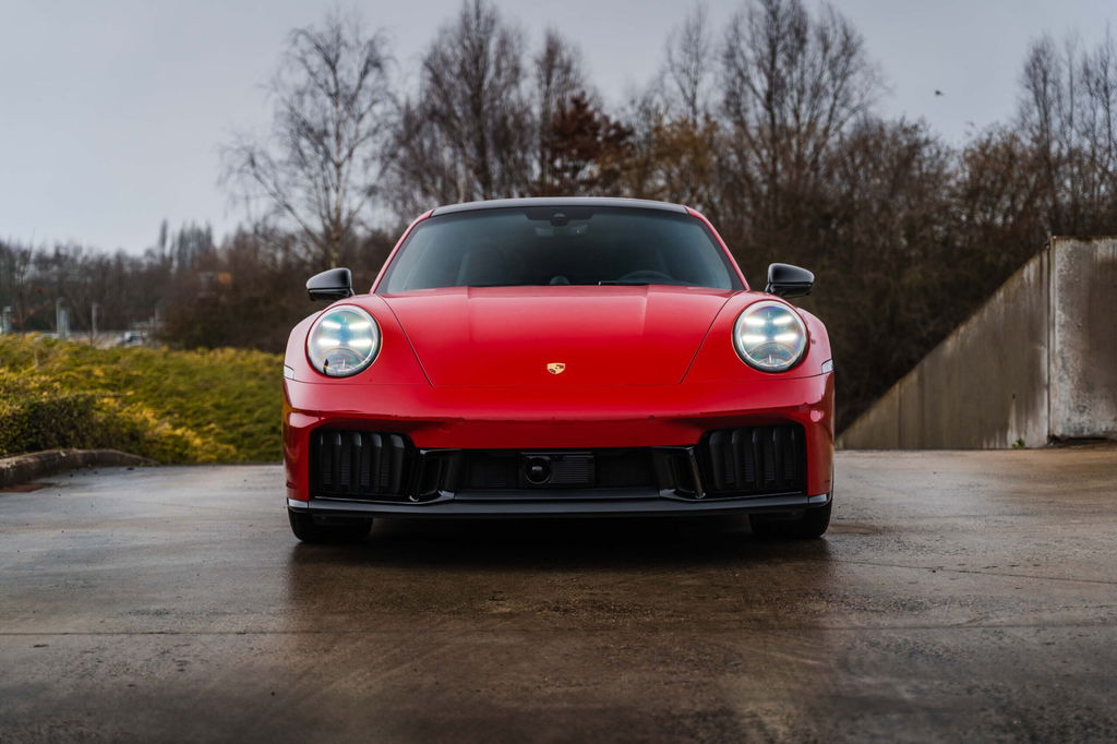 Porsche 992.2 Carrera 4 GTS