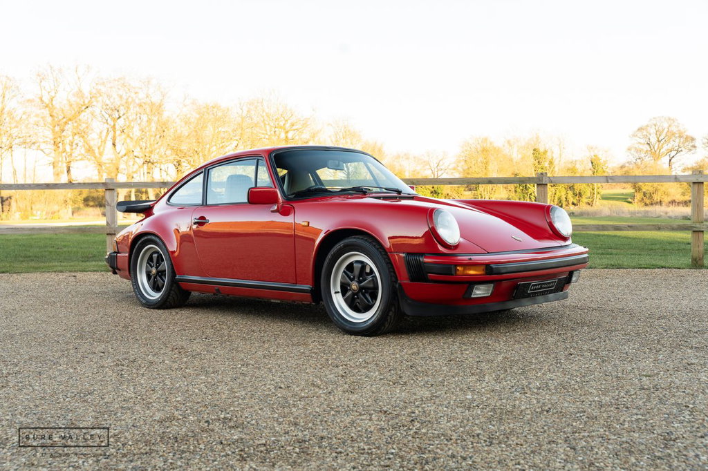 Porsche 911 Carrera 3.2