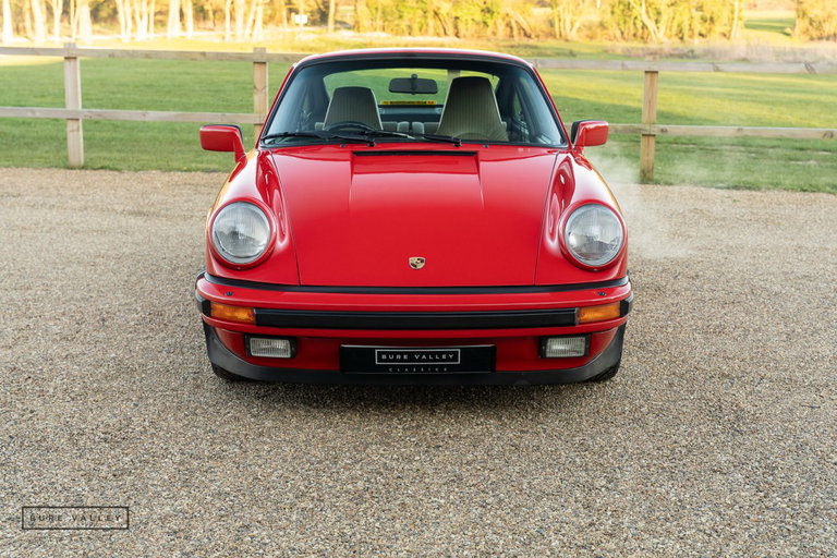 Porsche 911 Carrera 3.2